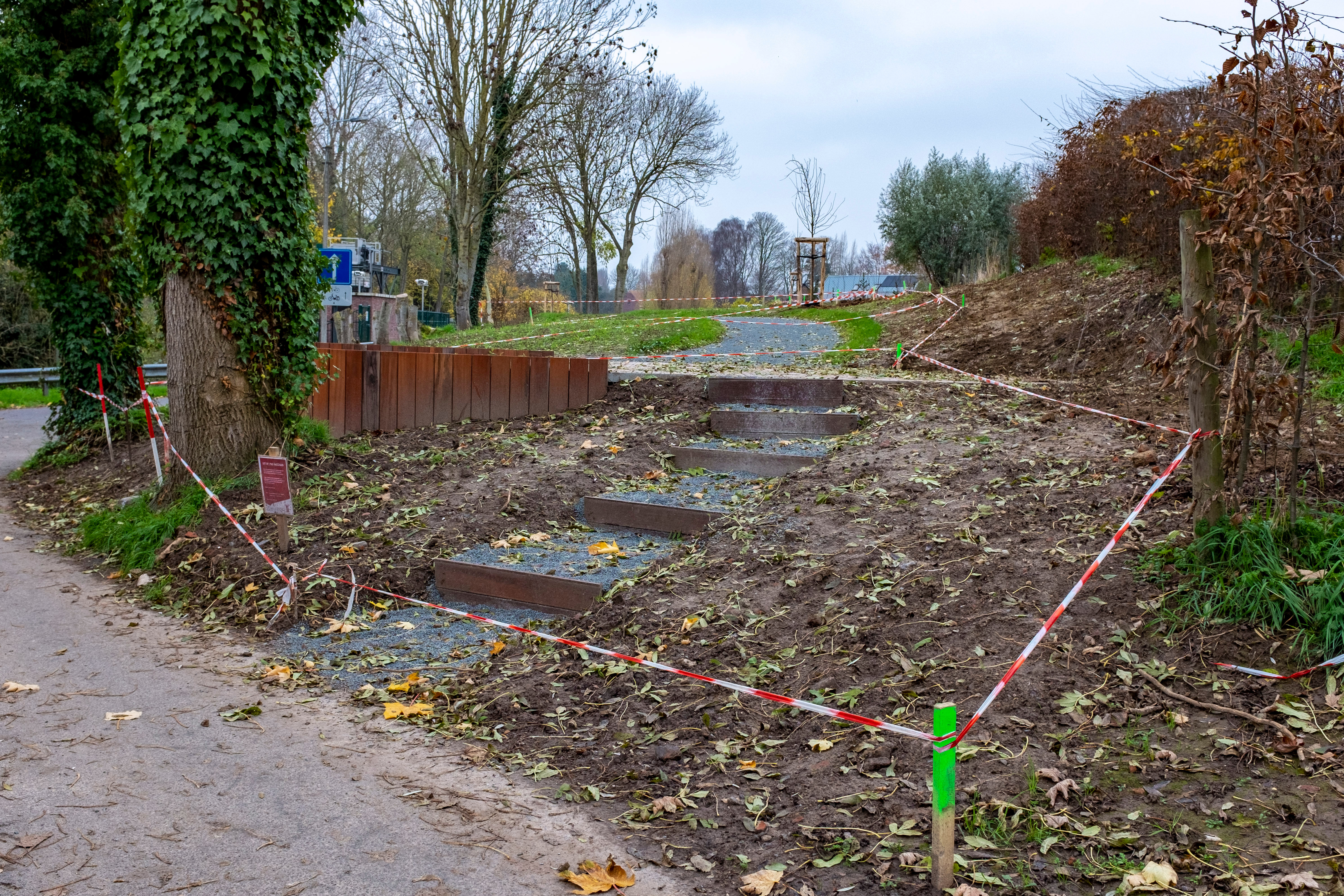 Foto van het nieuwe park Molenweg Ieper, nog in aanleg.